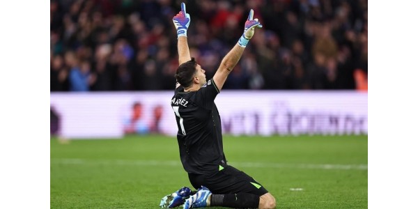 Sowohl Unai Emery als auch Emiliano Martínez sind fest entschlossen, Arsenal zu gewinnen